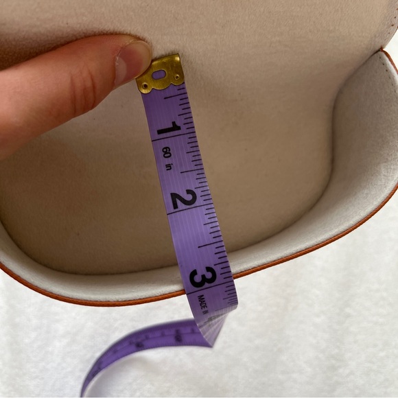 Tory Burch Sunglasses Case - Picture 6 of 6